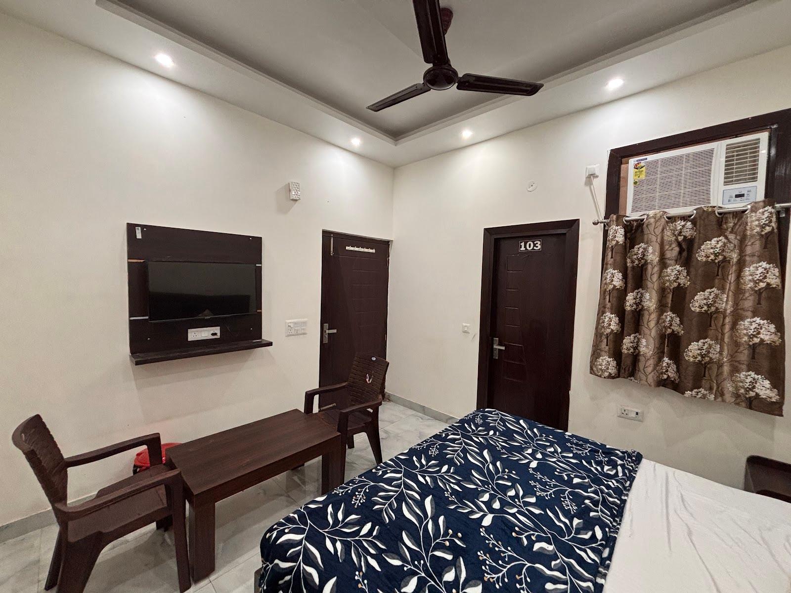 Hotel Indirapuram Residency – photo 2