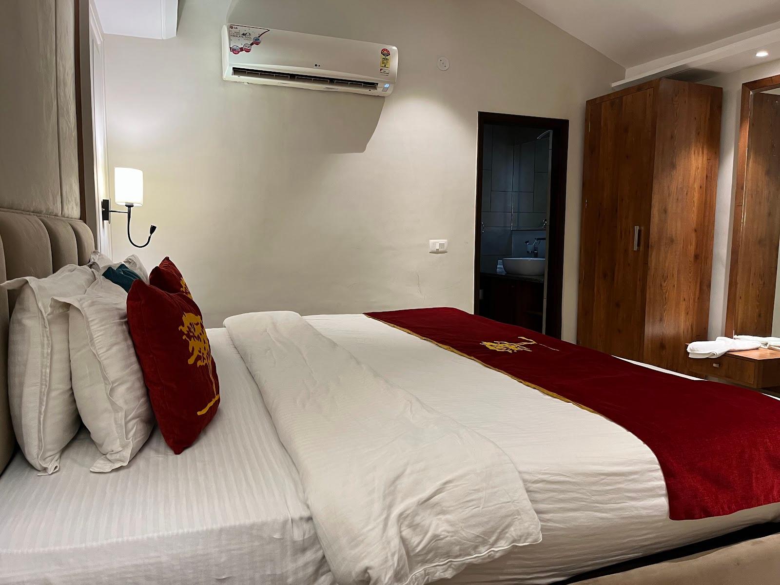 THE KIKAR LODGE – photo 3