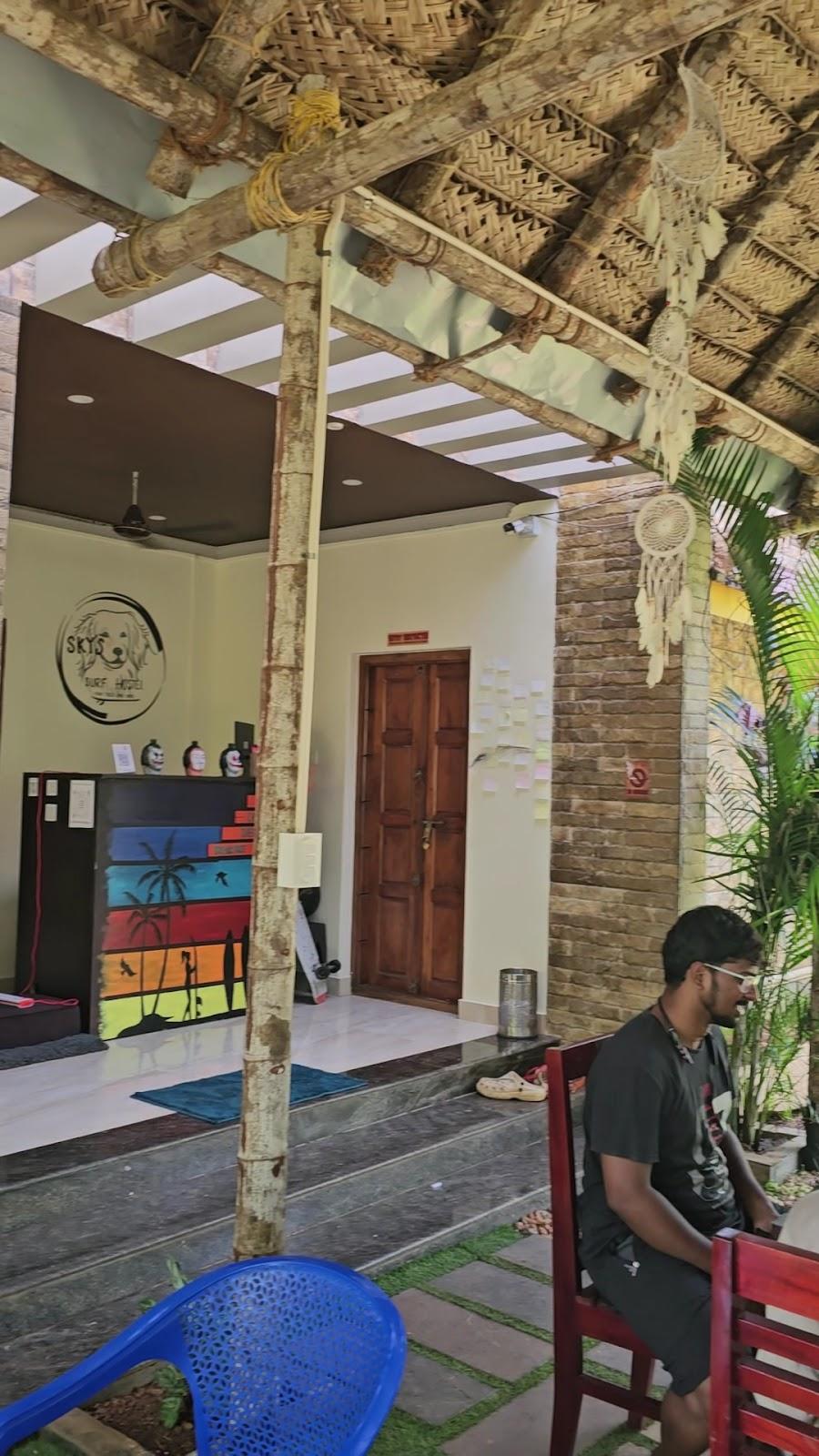 Sky's Surf Hostel – photo 3