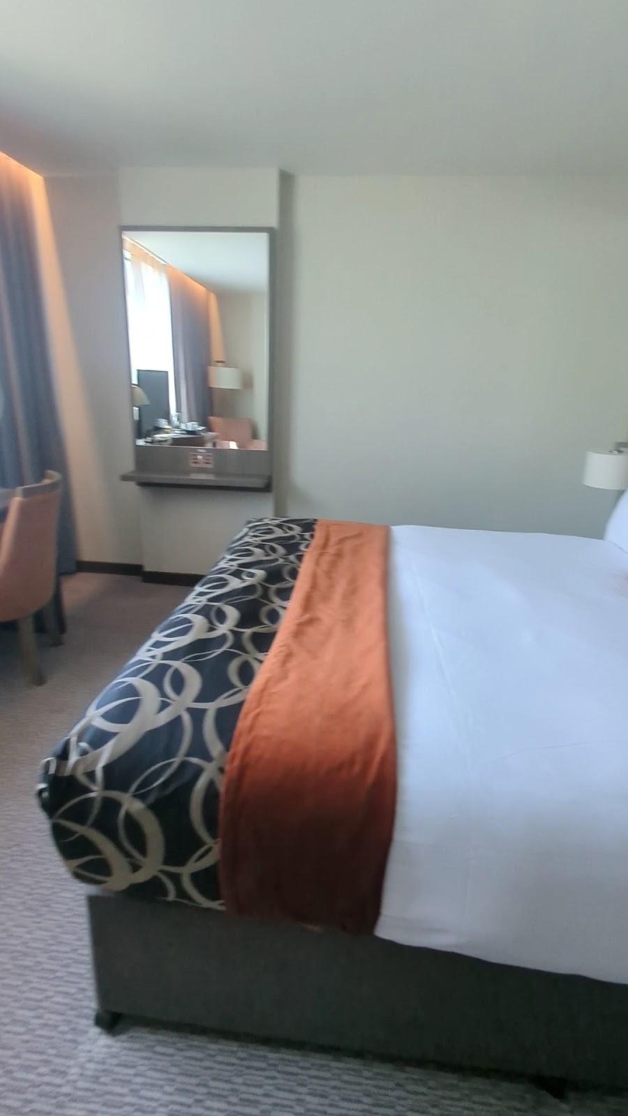 Clayton Hotel Chiswick – photo 3