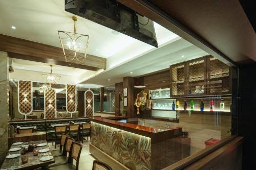 Gold Crest Suites – photo 3