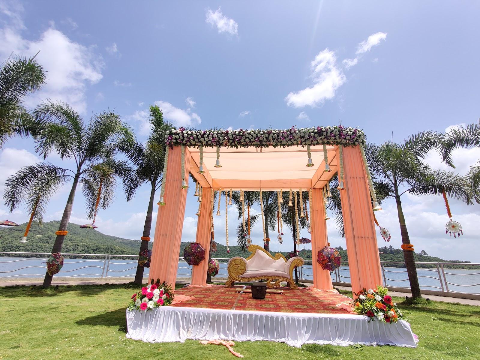 AQUARIUS Resort & Lawns – photo 1