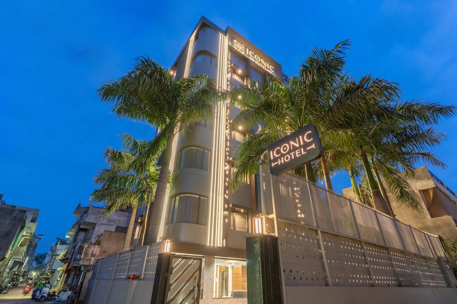 Hotel Iconic – photo 1