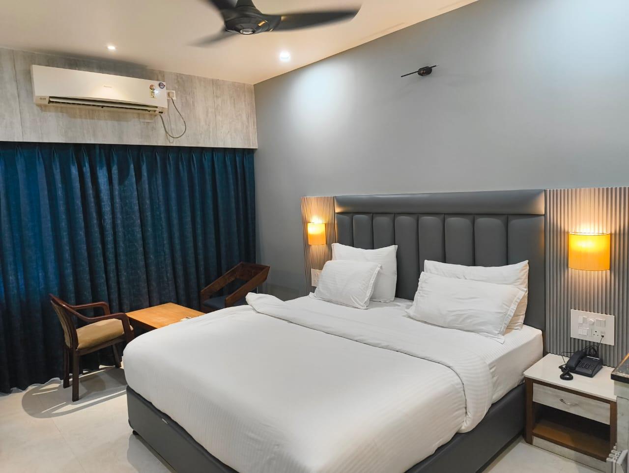 Hotel Lee Garden – photo 3
