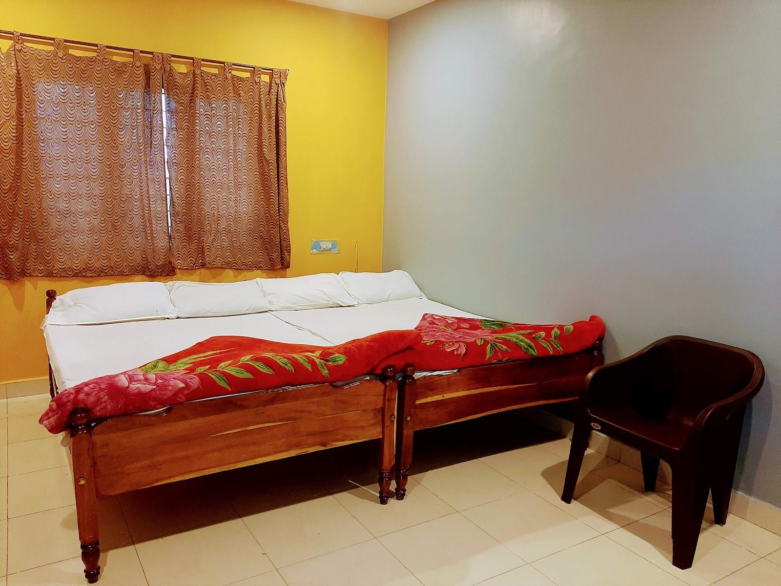 Hotel Vashishta Inn – photo 4
