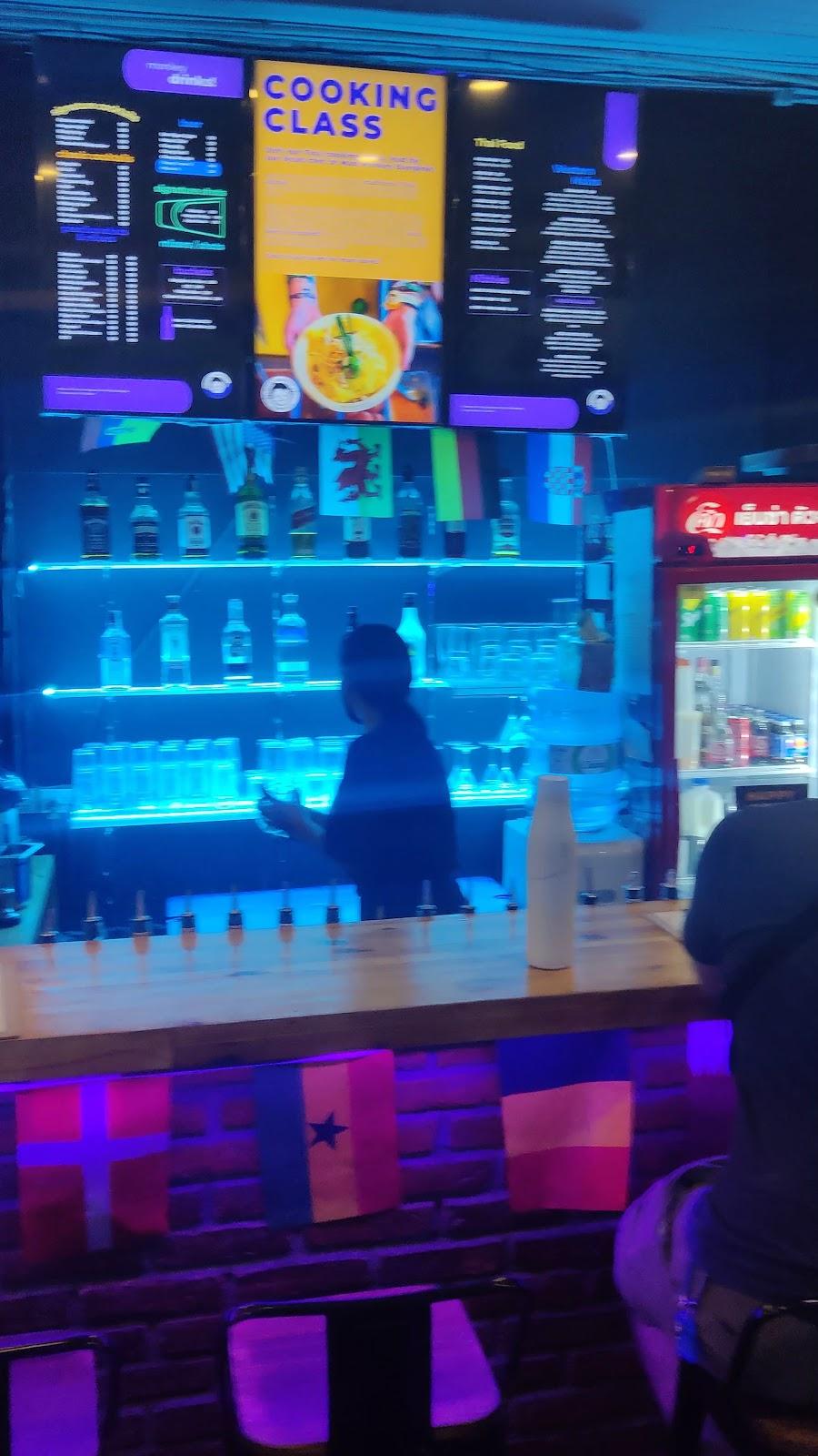 Mad Monkey Bangkok – photo 2