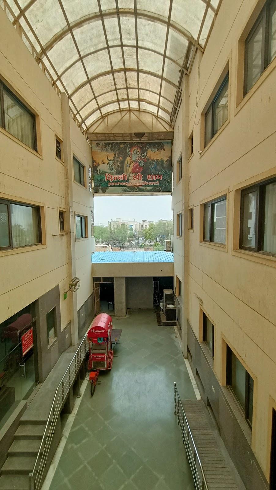 Delhi Shree Dham, Vrindavan – photo 2