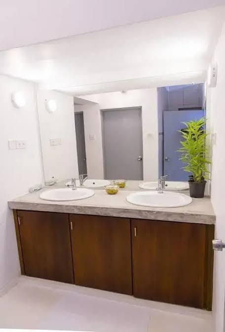 Hostel at Galle Face – photo 4