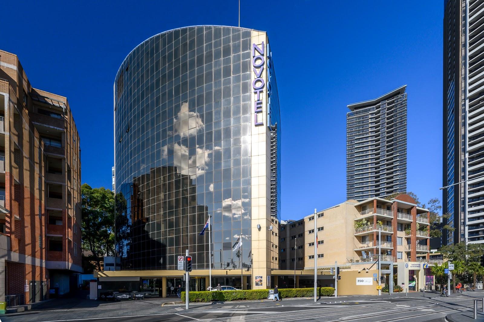 Novotel Sydney Parramatta – photo 1