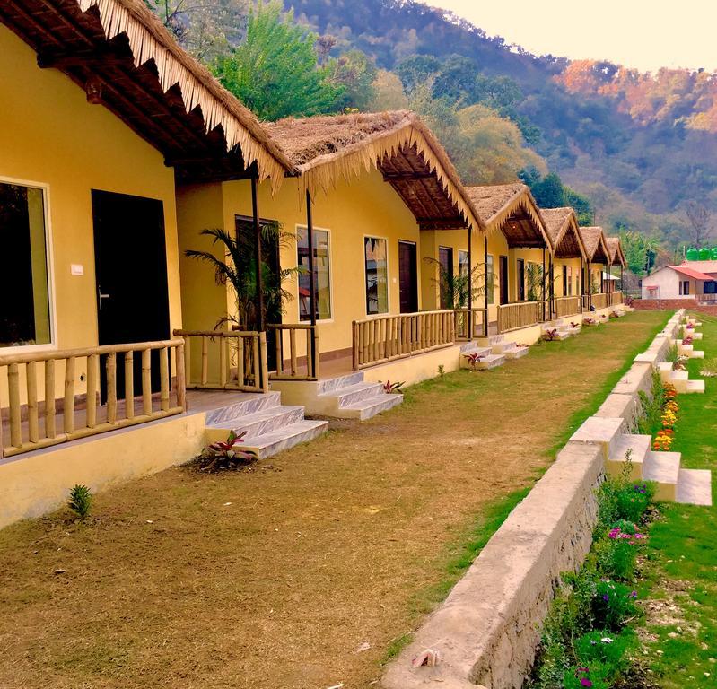 Riverside Camping in Rishikesh – photo 1
