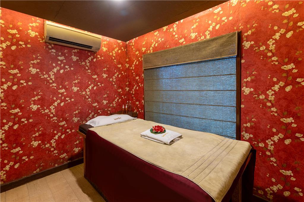 Radisson Hotel Srinagar – photo 3