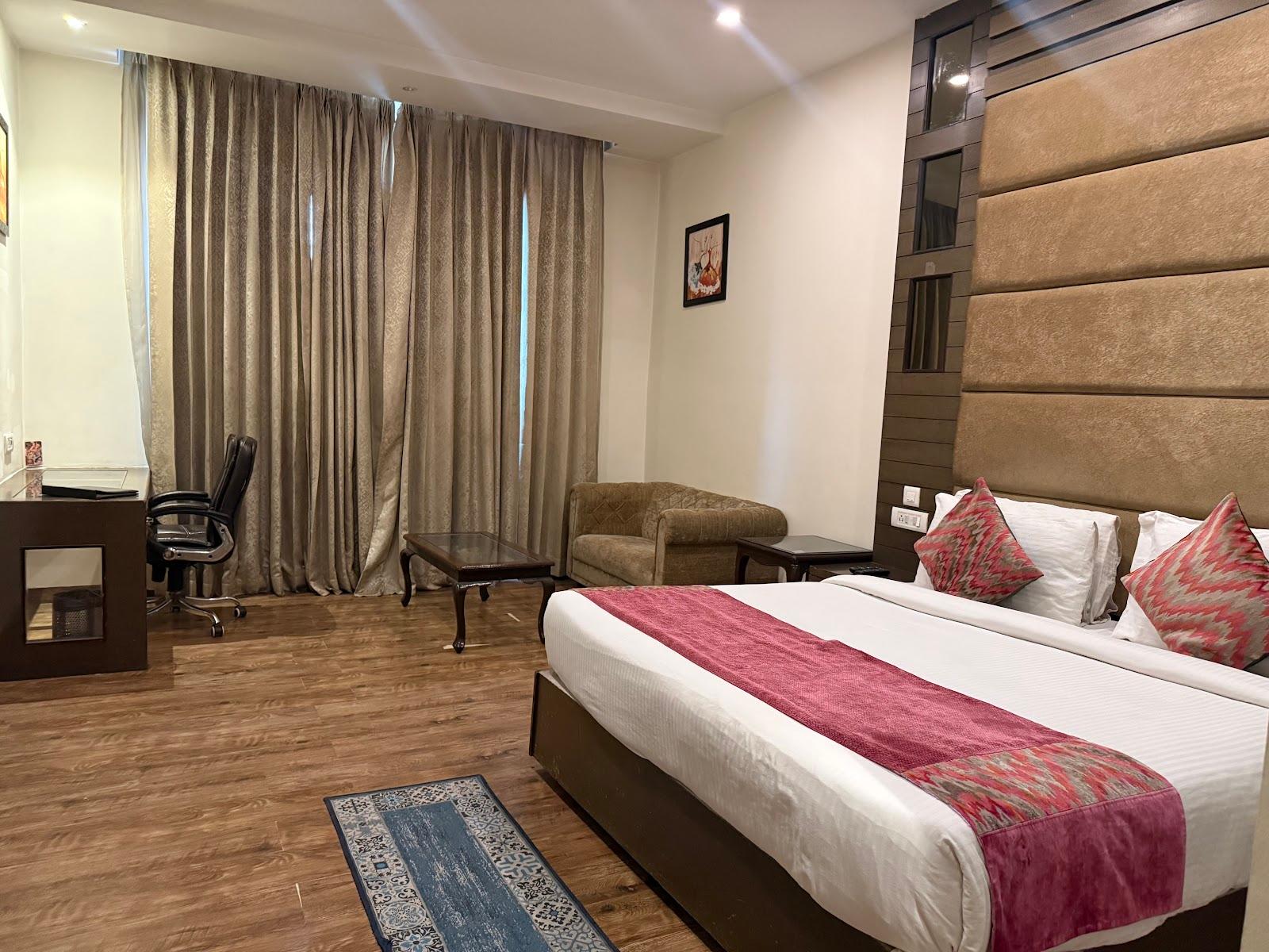 Hotel Clarion Inn AMPS – photo 3