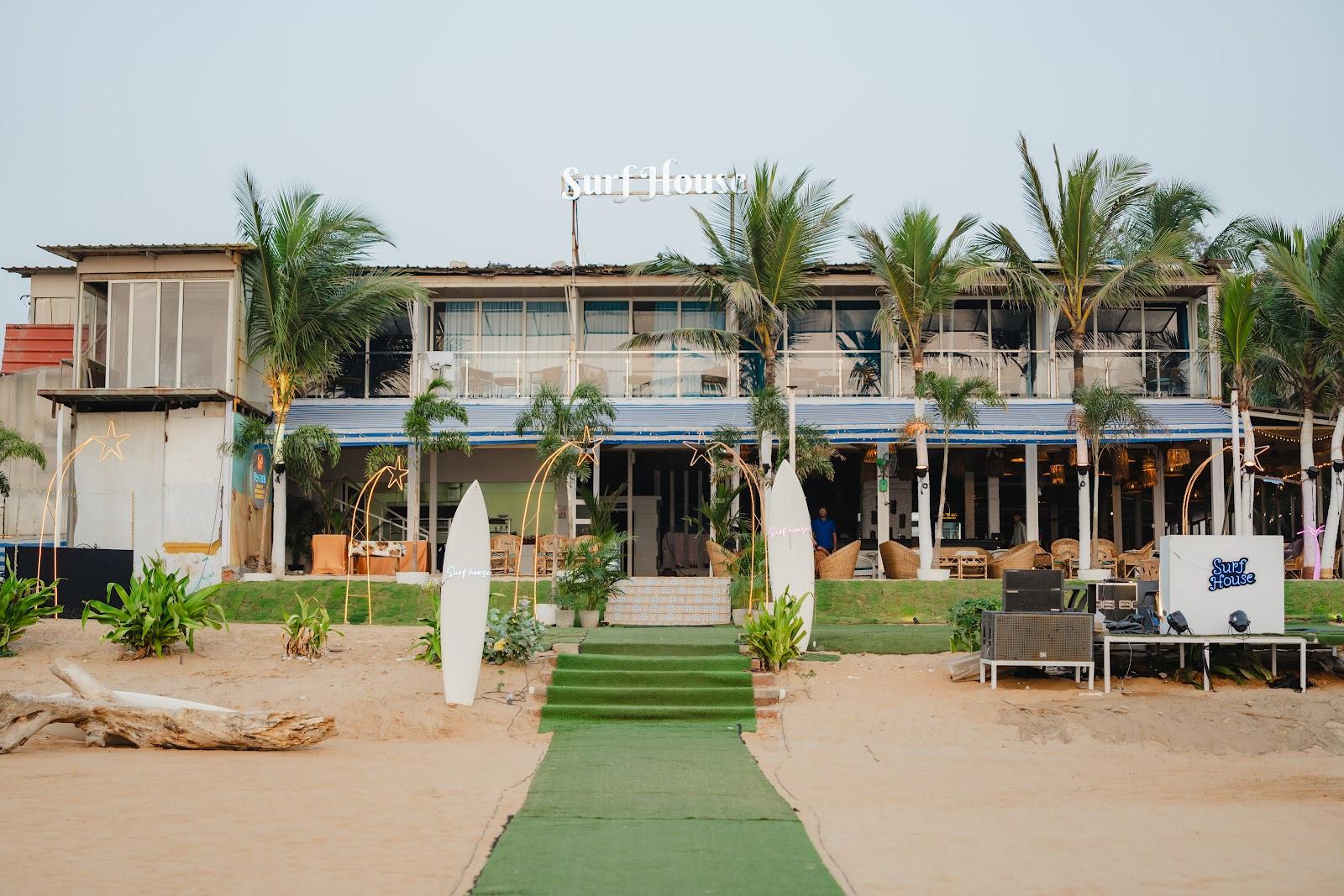 Surf House Beach Resort – photo 1