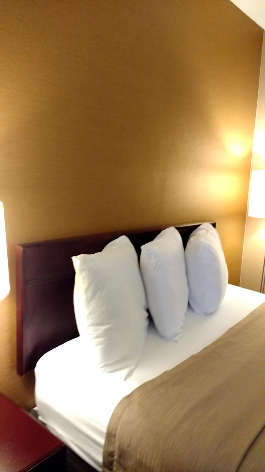 Travelodge by Wyndham Toronto East – photo 2