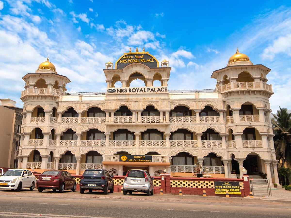 NRS Royal Palace – photo 1