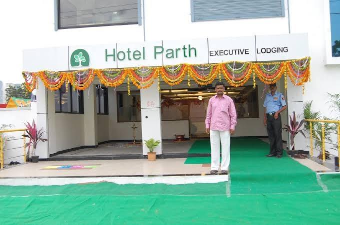 Hotel Parth Executive – photo 1