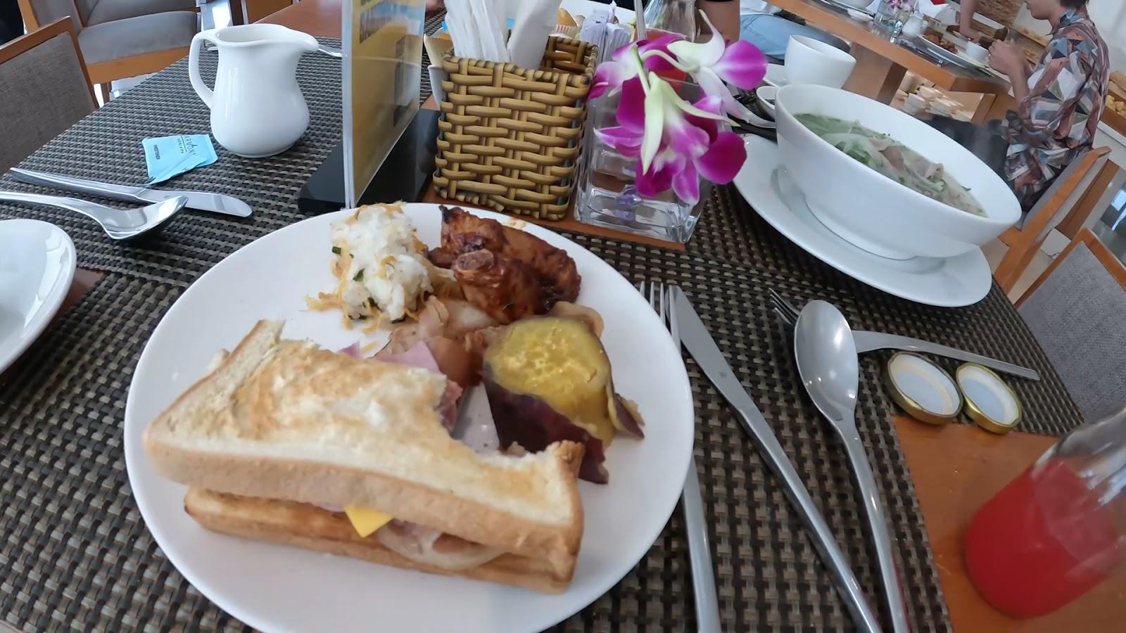 Harmony Saigon Hotel & Spa – photo 2