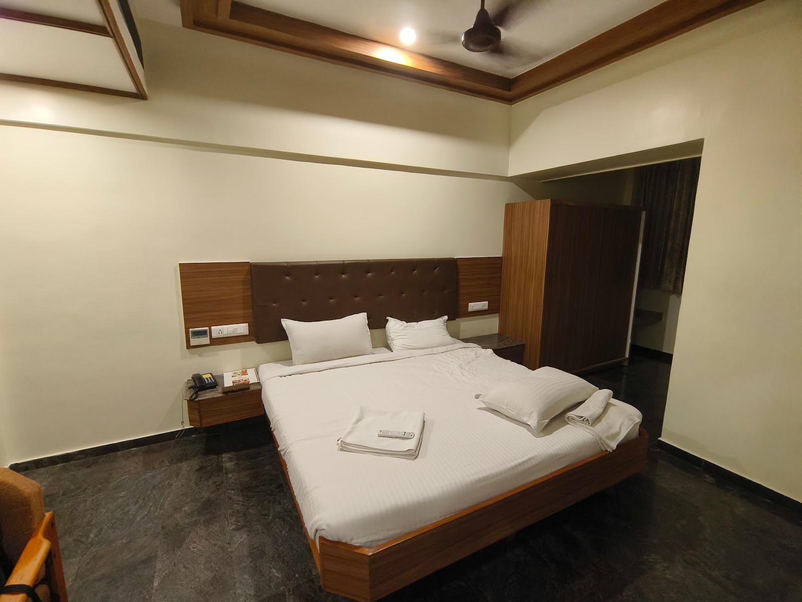 Sri Janakiram Hotels – photo 3