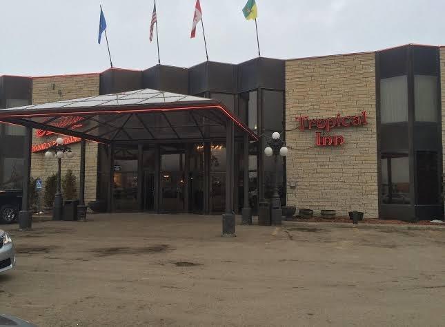 Tropical Inn – photo 1