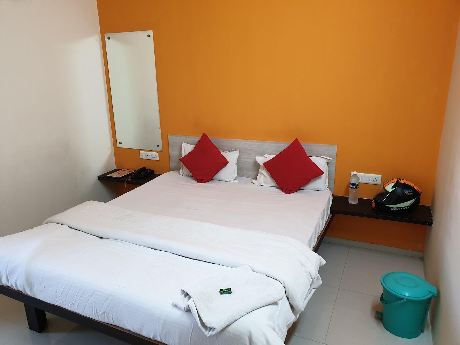 Hotel Om Executive – photo 3