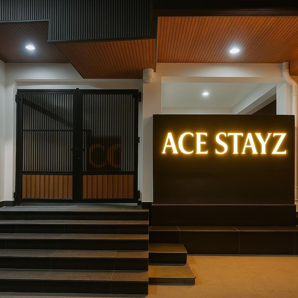 ACE STAYZ – photo 1