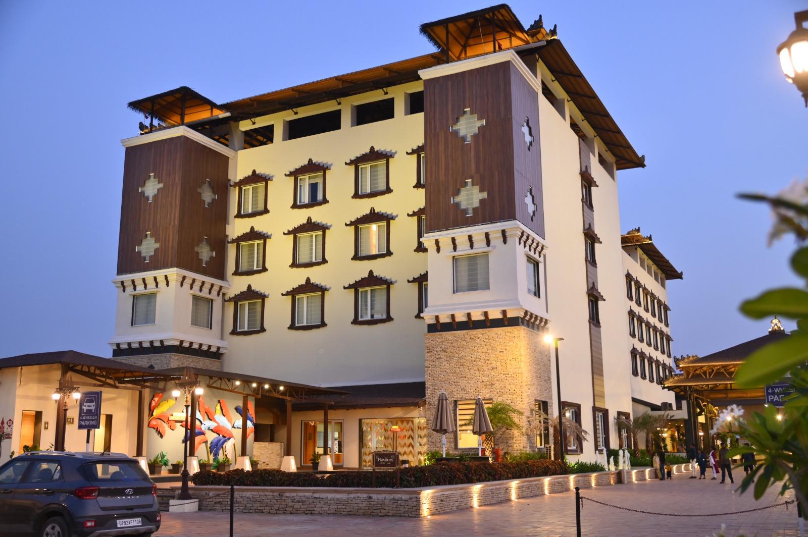 Shyama Sarovar Portico Orai – photo 1
