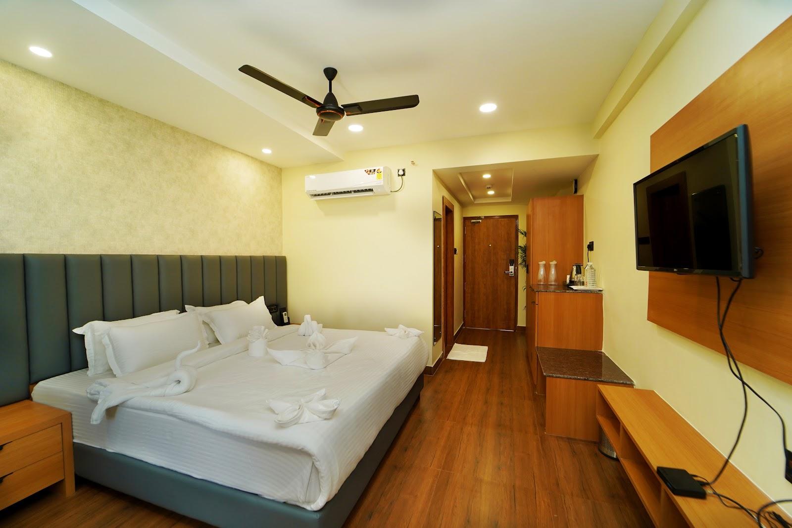 The Saffron Hotel – photo 2