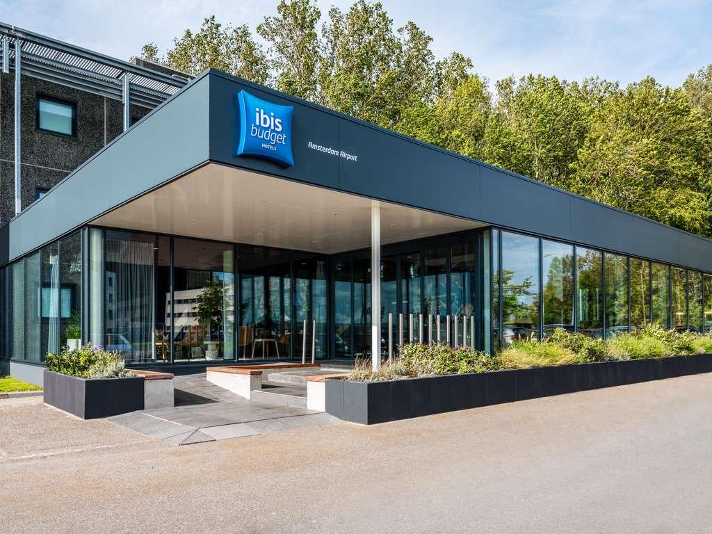ibis budget Amsterdam Airport – photo 1