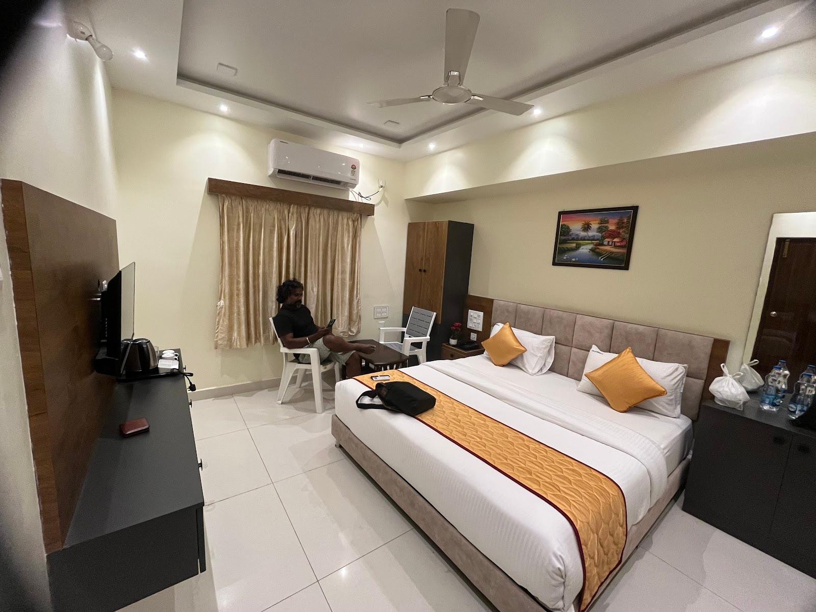 HOTEL GSR SRINIVASA INN – photo 1