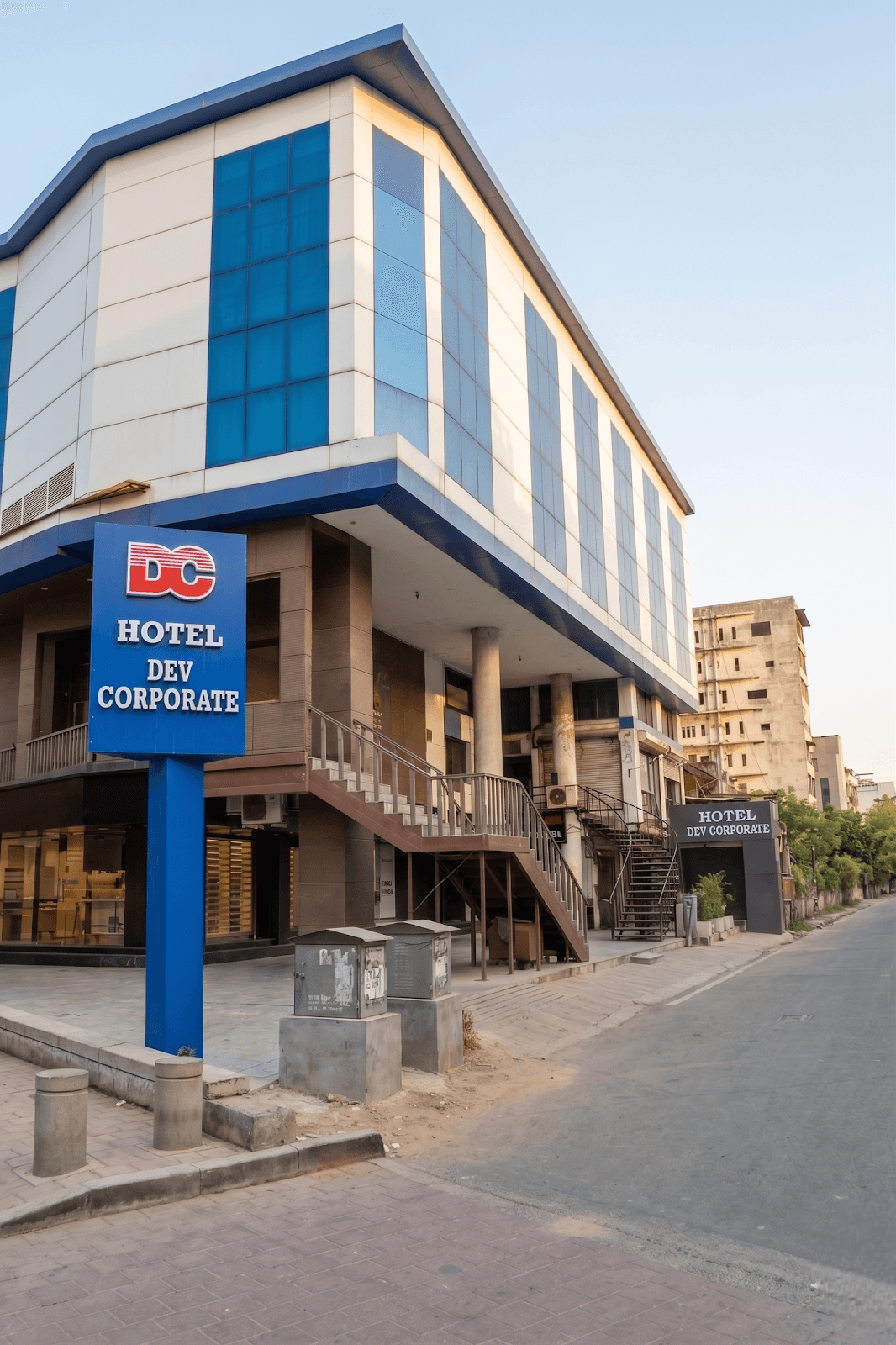 Hotel Dev Corporate – photo 4