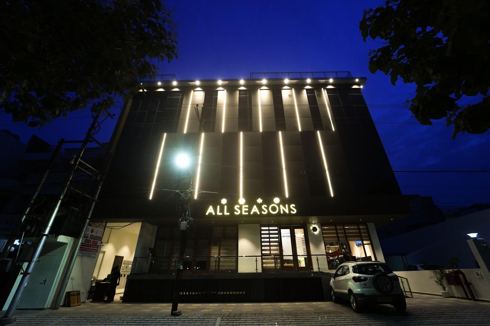 Hotel All Seasons – photo 1