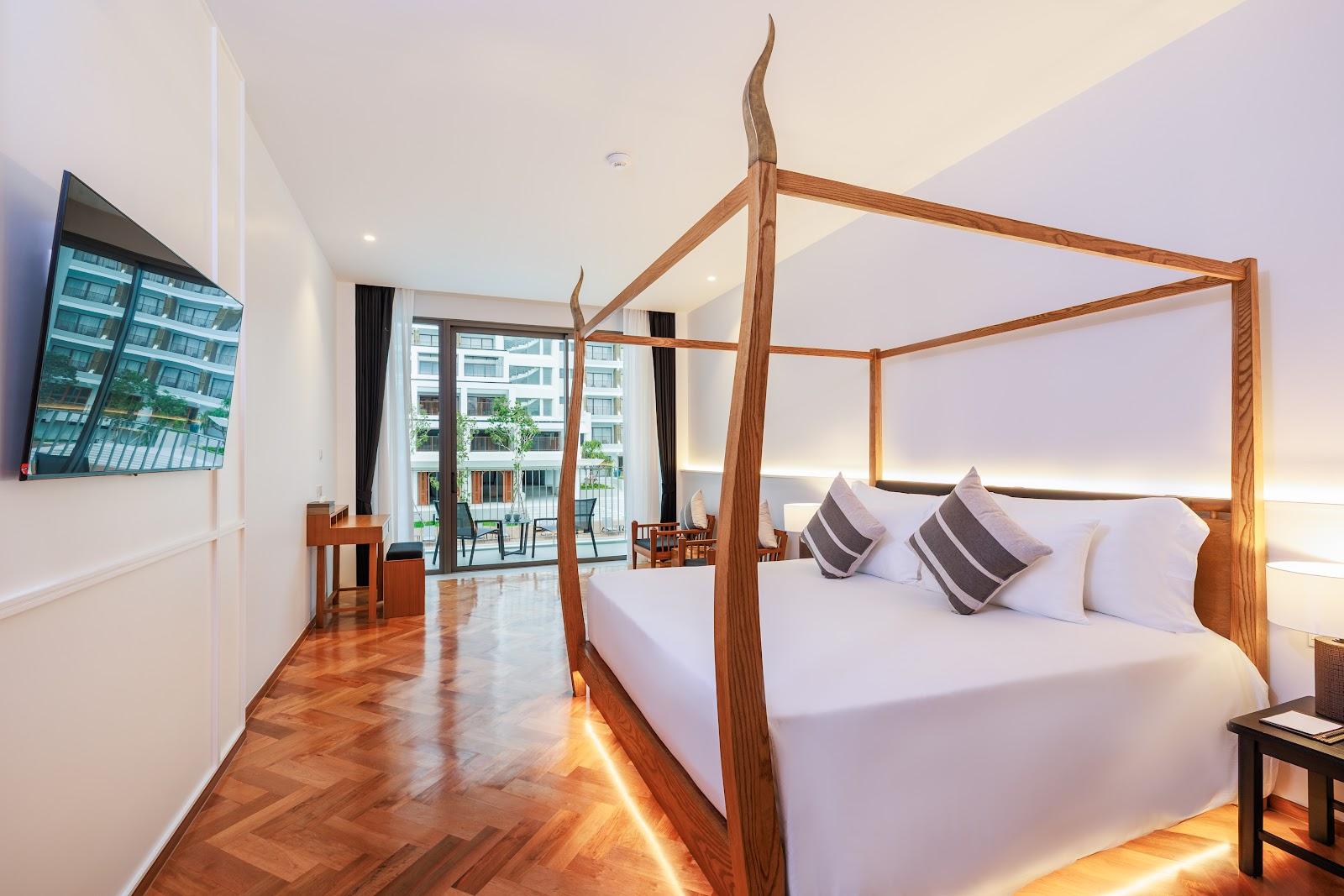 Patong Beach Hotel by See2Sea – photo 3