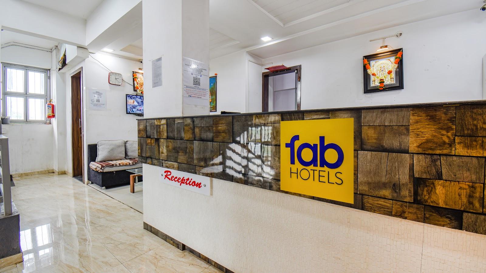 FabHotel The Address - Hotel near Nashik Road railway station – photo 4