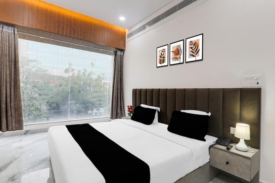 Super Collection O by OYO Quila Road Formerly JR Inn – photo 2
