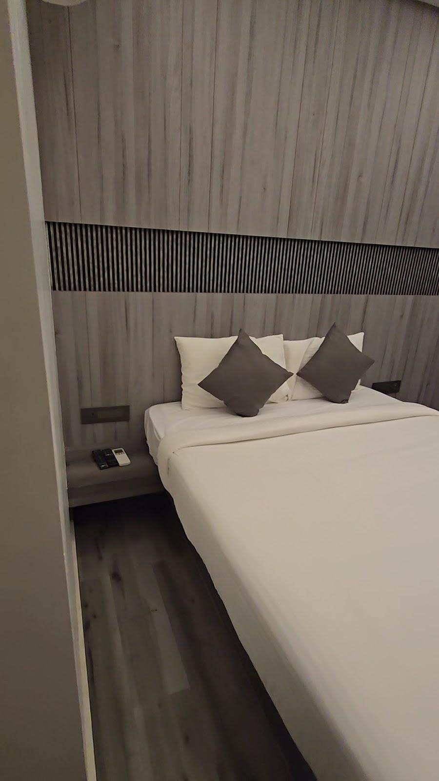 Galore Inn – photo 3
