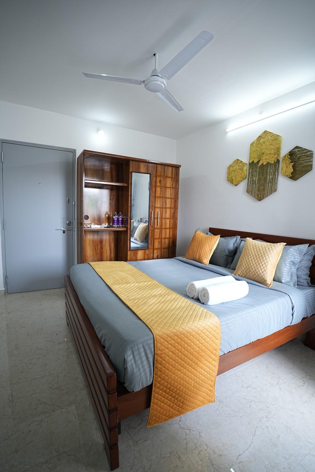 Yellow Bells Studios And Suites – photo 2