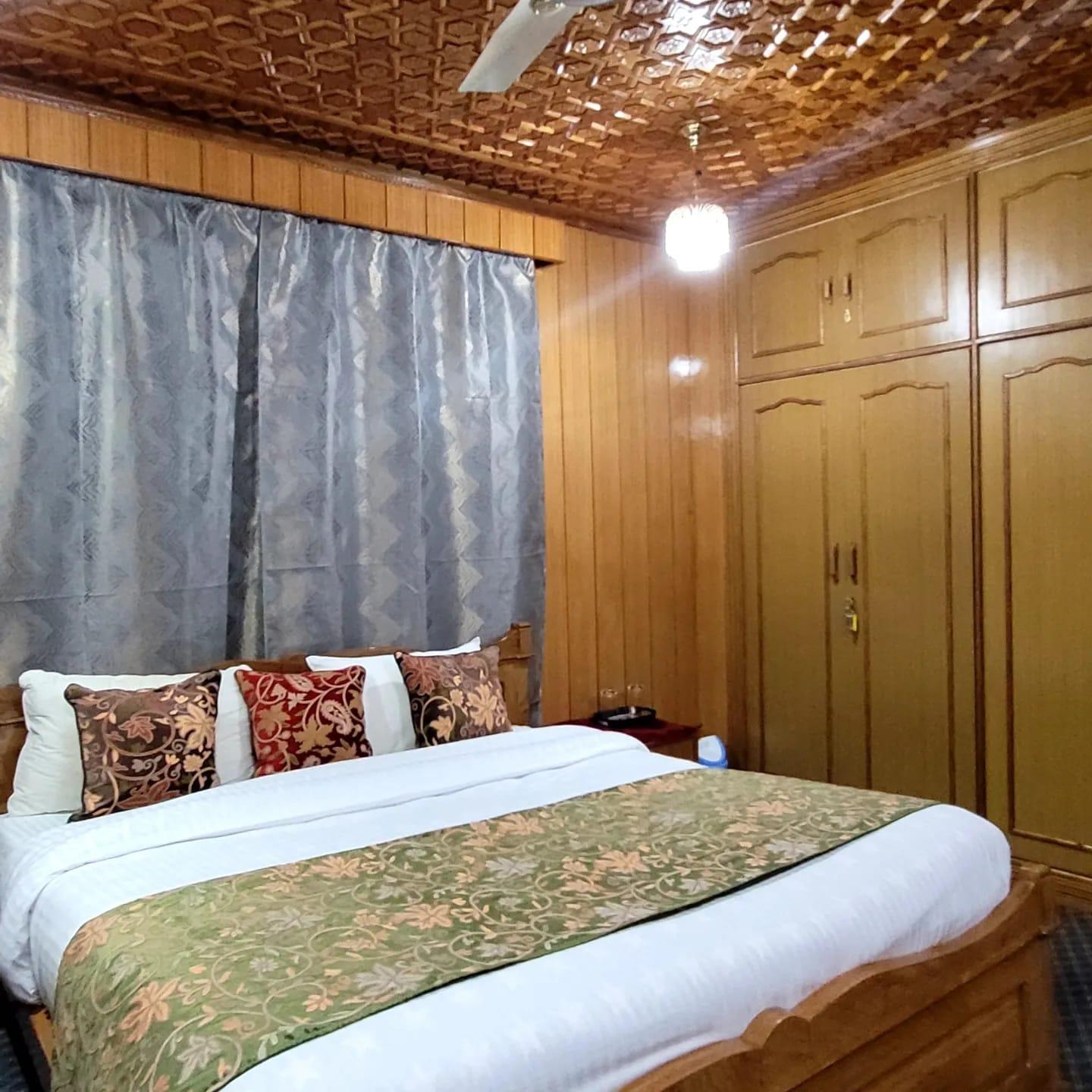 CITY HILLS RESORT (SRINAGAR KASHMIR) – photo 3