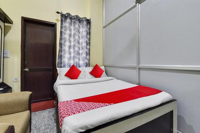 OYO Flagship Jai Shree Shyam Guest House – photo 4