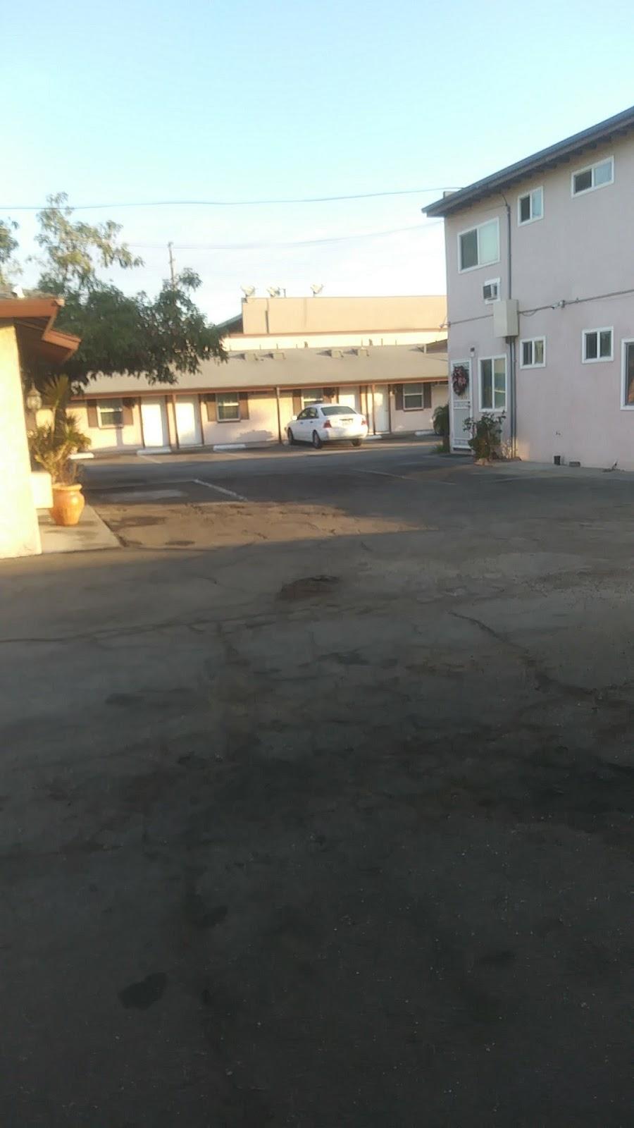 South Gate Motel – photo 4