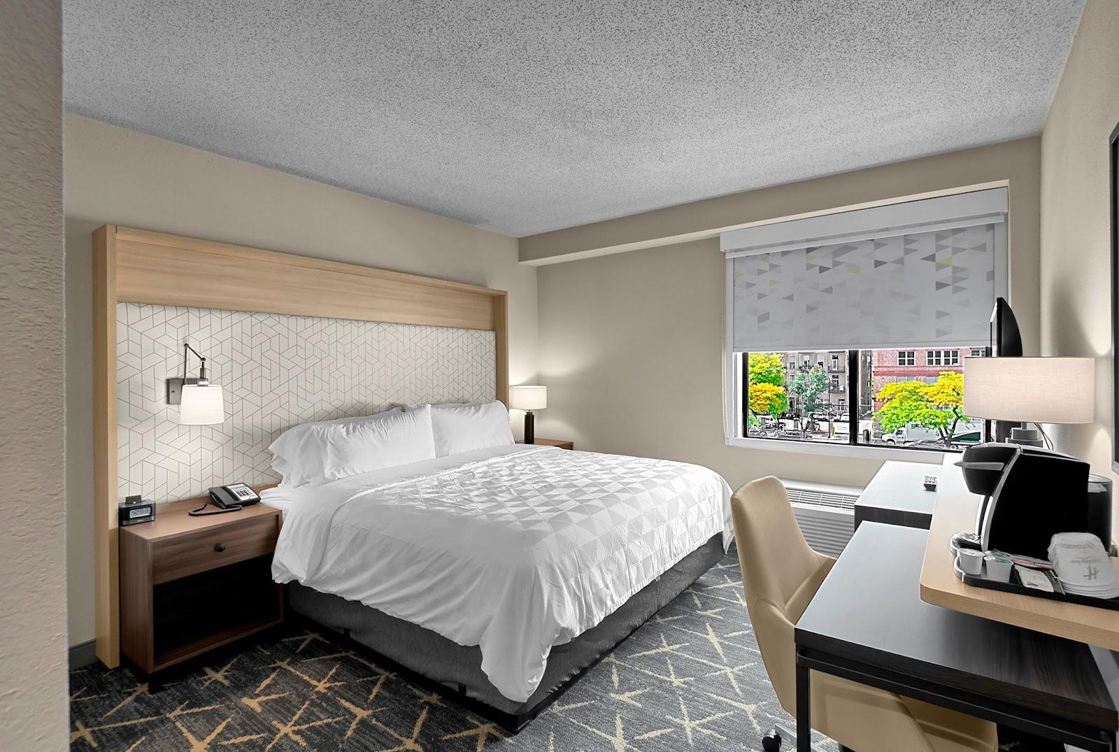 Holiday Inn & Suites Chicago-Downtown by IHG – photo 3