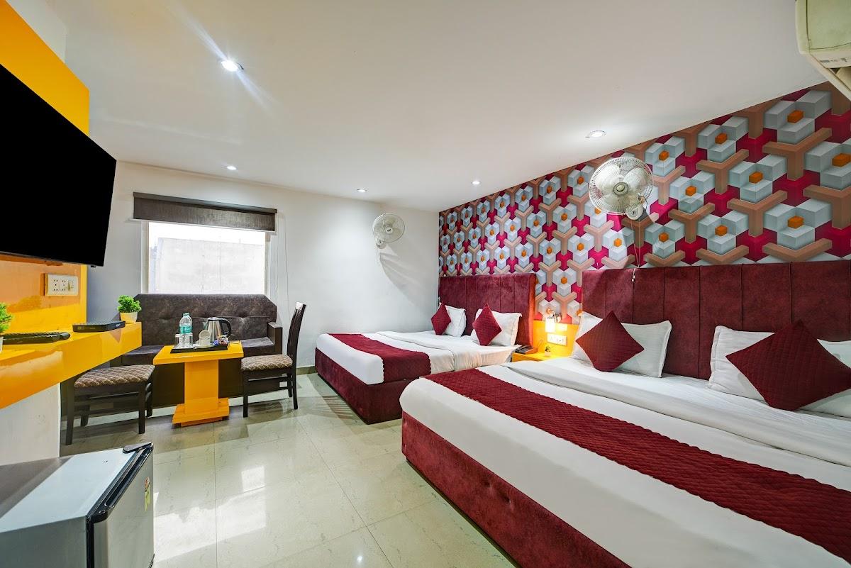 Kelvish Hotel Near Delhi Airport-Yoshbhomi-Spinal/ILBS Hospital- – photo 3