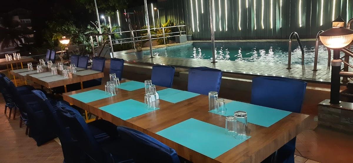 Hotel Paramount Tower – photo 3