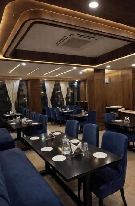 Hotel Narayana Grand – photo 3