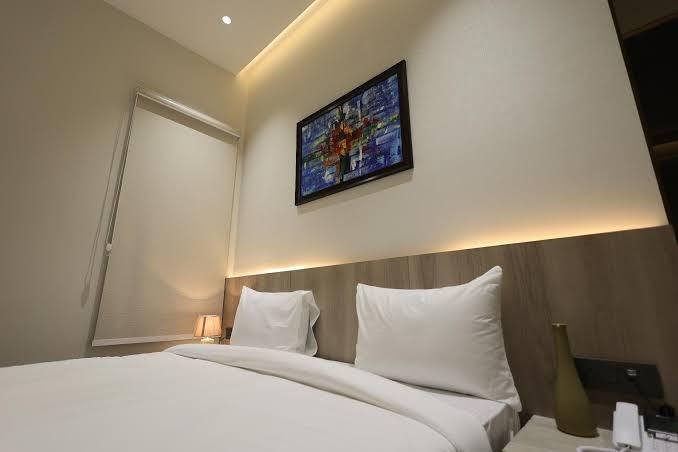 Win Hotel – photo 3