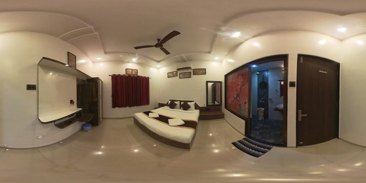 Emerald Villa – photo 1