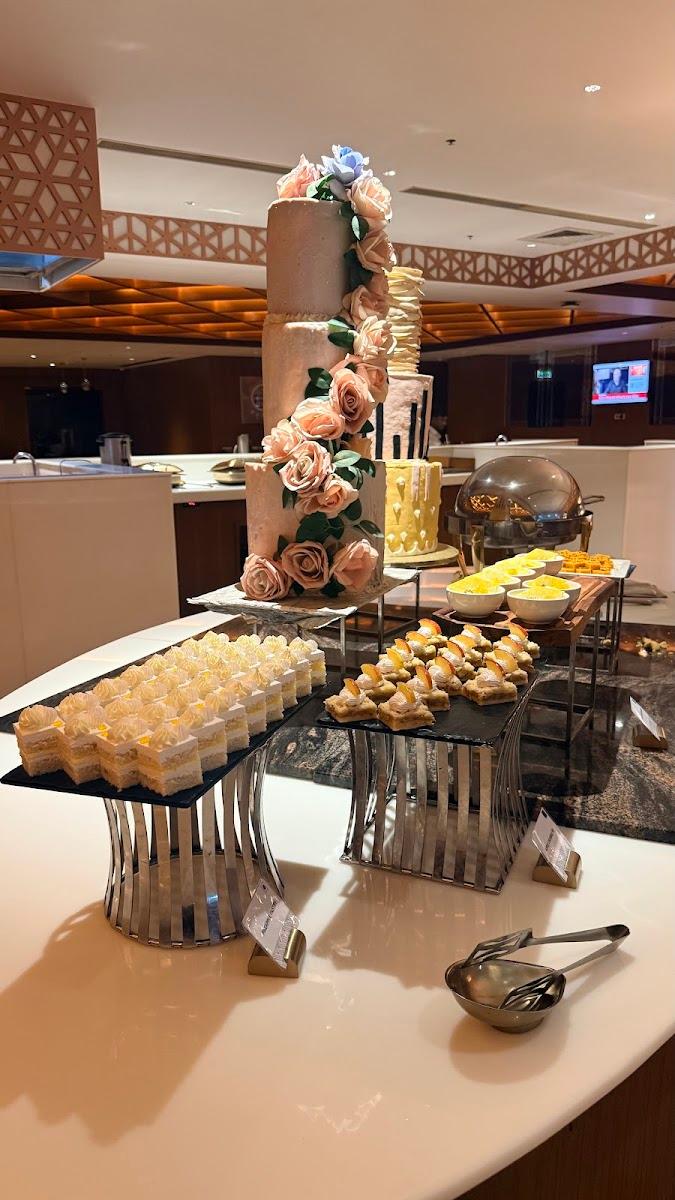 DoubleTree by Hilton Varanasi – photo 3