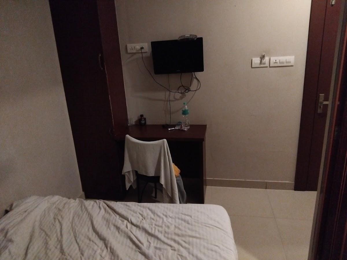 Almas Residency – photo 2