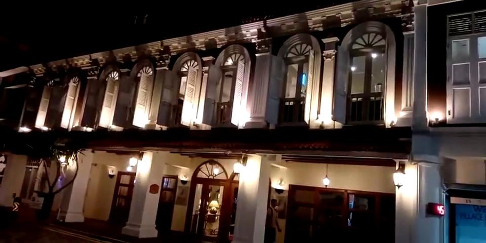 Village Hotel Albert Court – photo 3