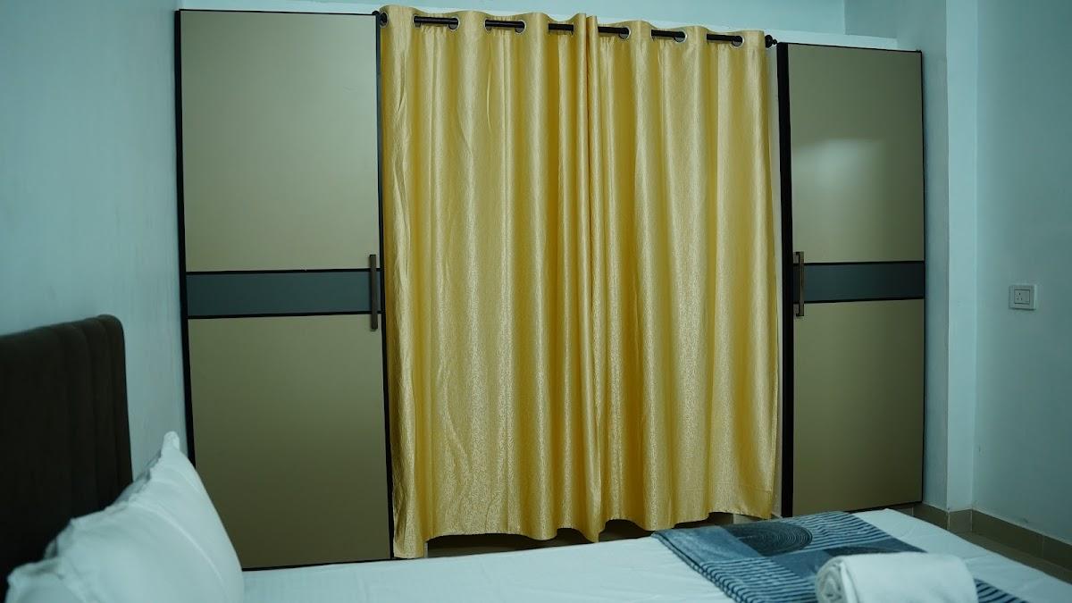 Stay Ease Rental Rooms & Service Apartments – photo 3