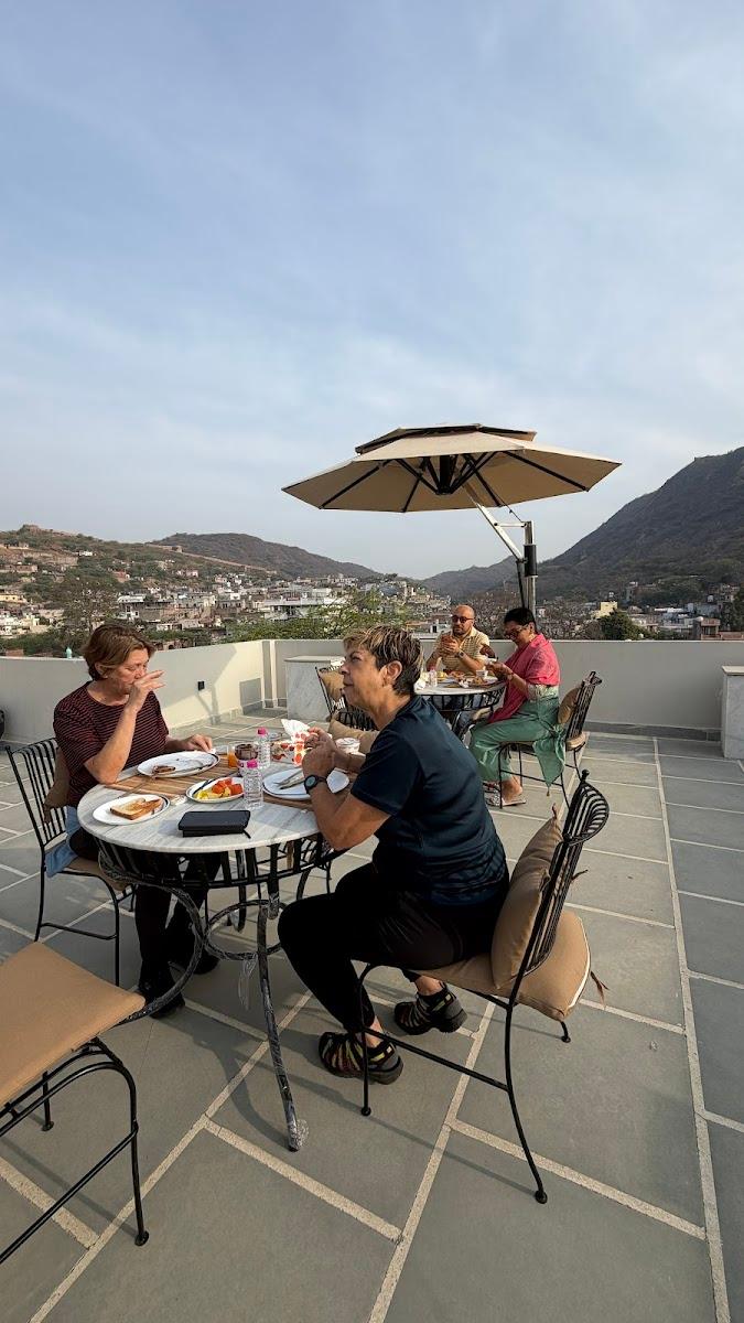 Shanti Vilas Hotel & Stays – photo 3